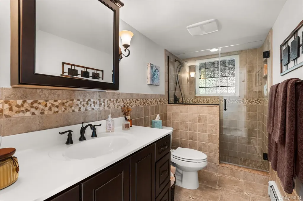 67 Hemlock Lane Bay Shore NY 11706