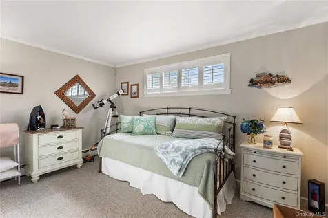 67 Hemlock Lane Bay Shore NY 11706