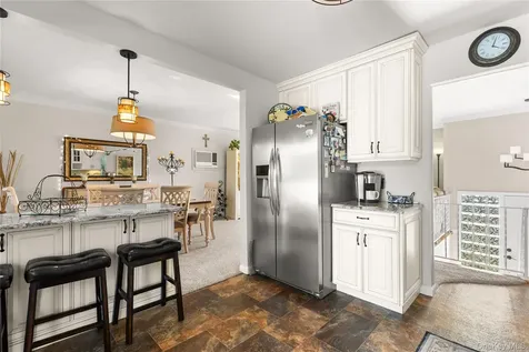 67 Hemlock Lane Bay Shore NY 11706