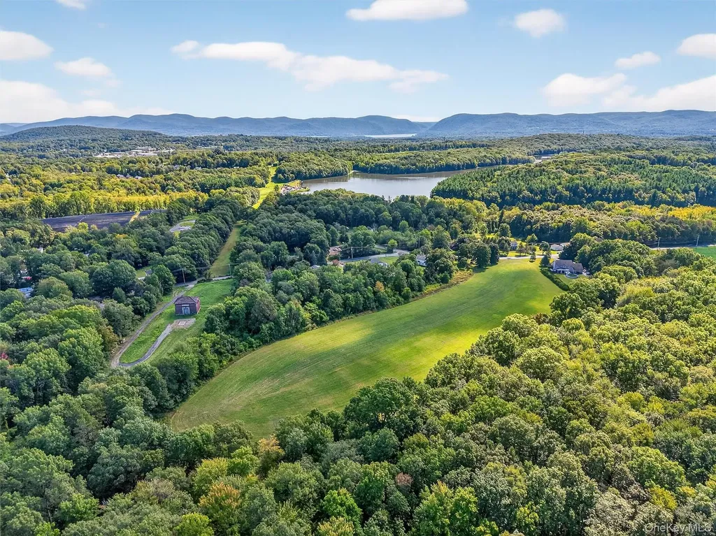 Mount Airy Road New Windsor NY 12553