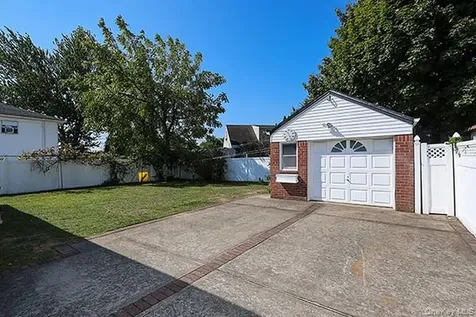 119 S 6th Street Bethpage NY 11714