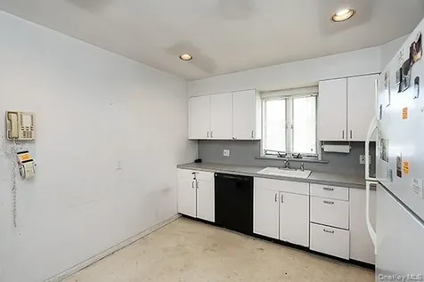 119 S 6th Street Bethpage NY 11714