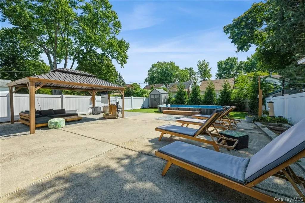 42 Stuart Avenue Malverne NY 11565