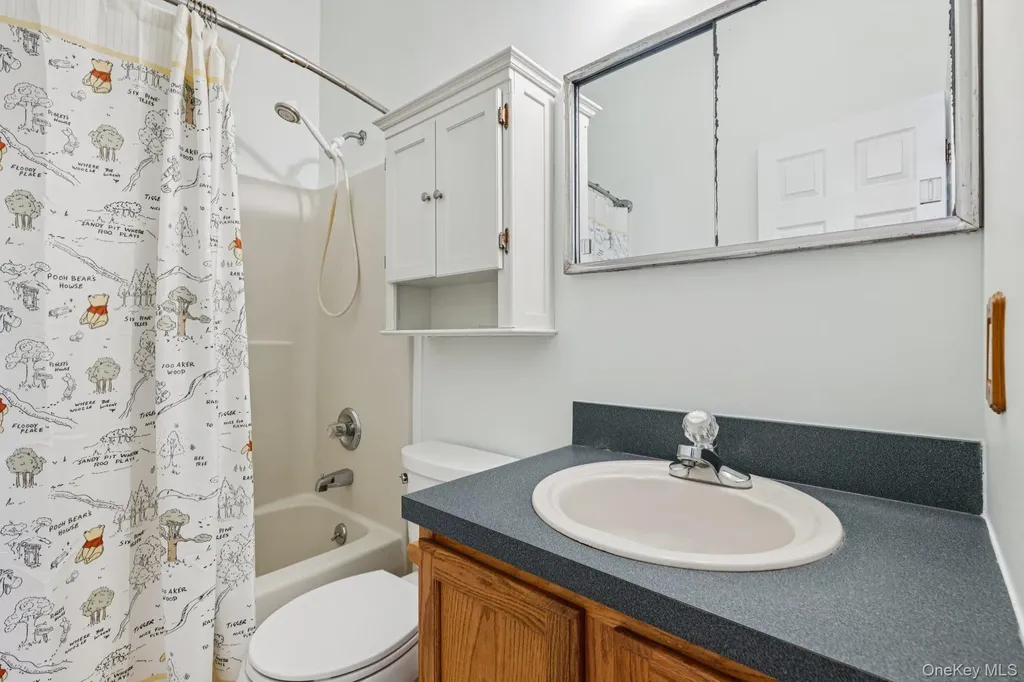 46 Broadway Shirley NY 11967