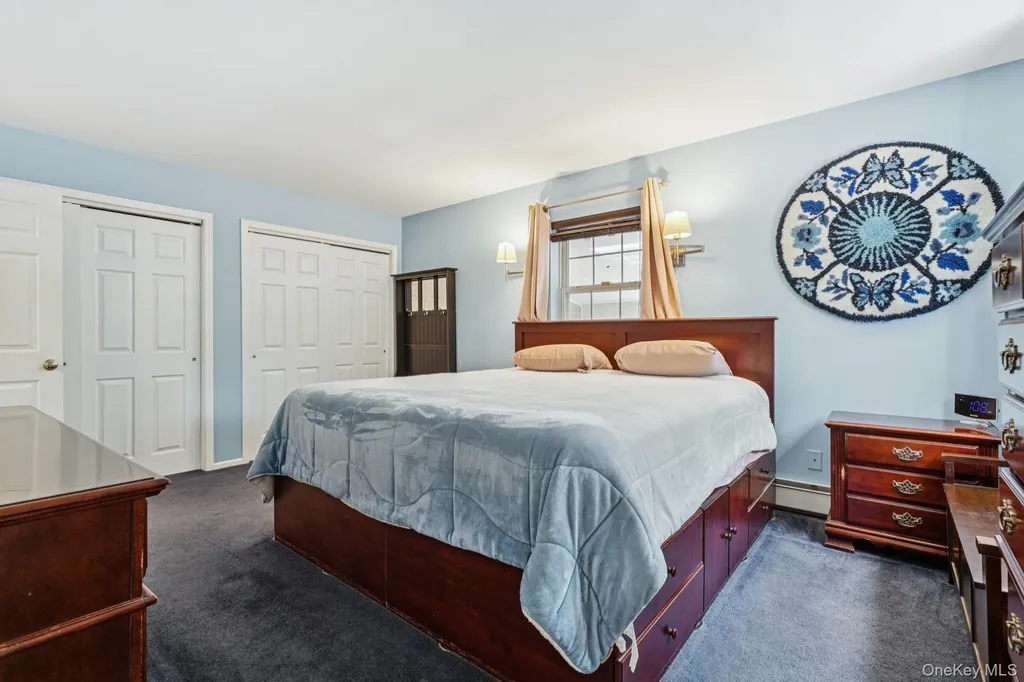 46 Broadway Shirley NY 11967