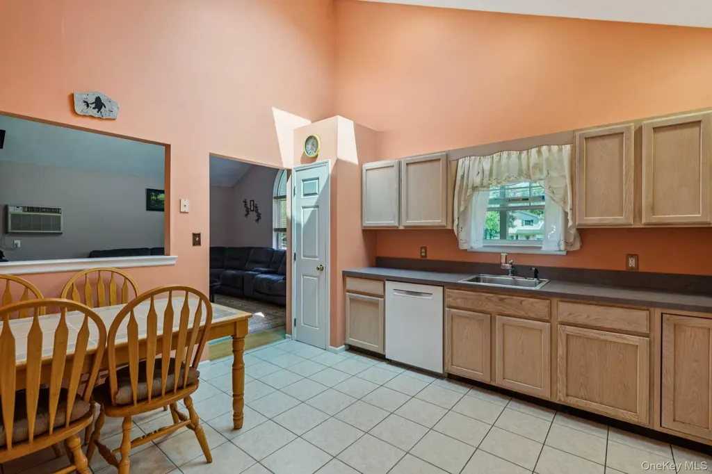 46 Broadway Shirley NY 11967