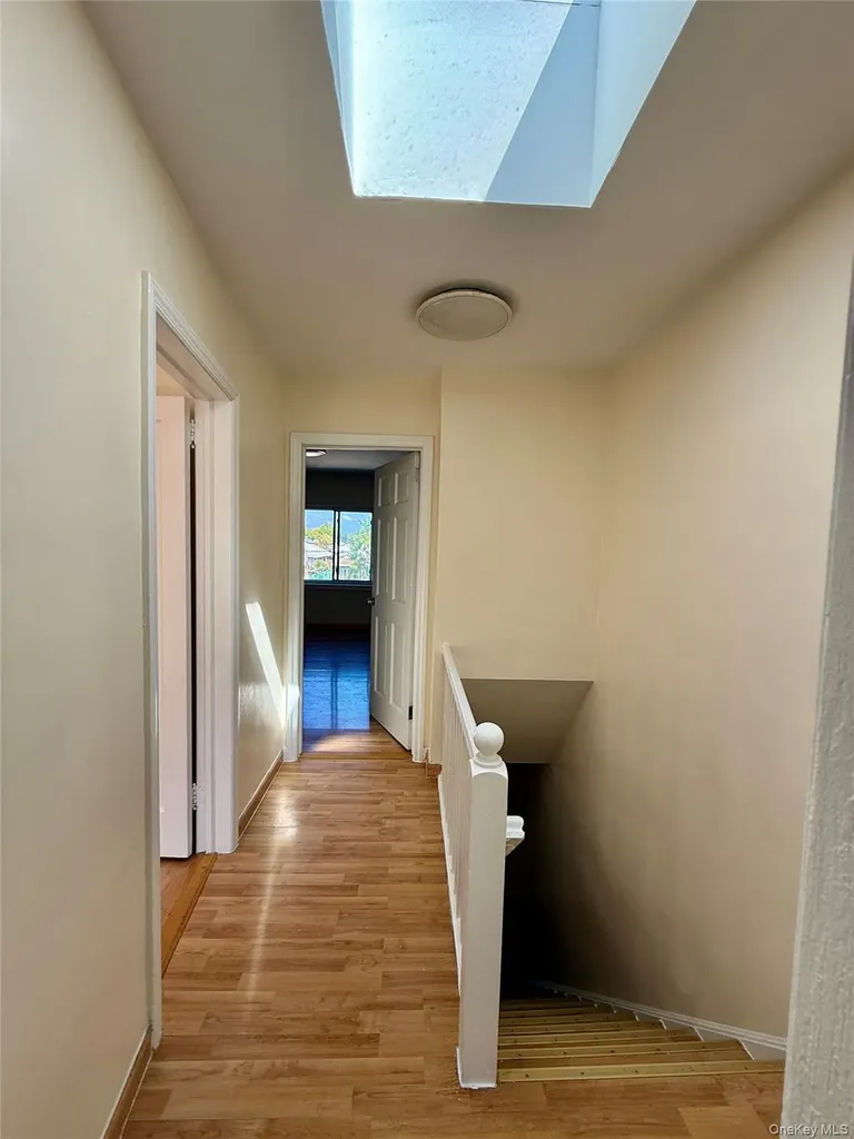16042 26th Avenue Flushing NY 11358