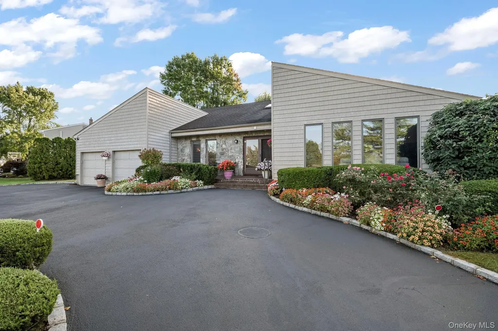1 Castle Drive Woodbury NY 11797