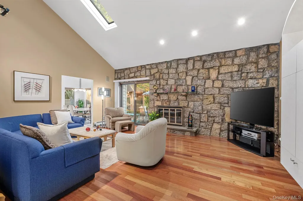 1 Castle Drive Woodbury NY 11797