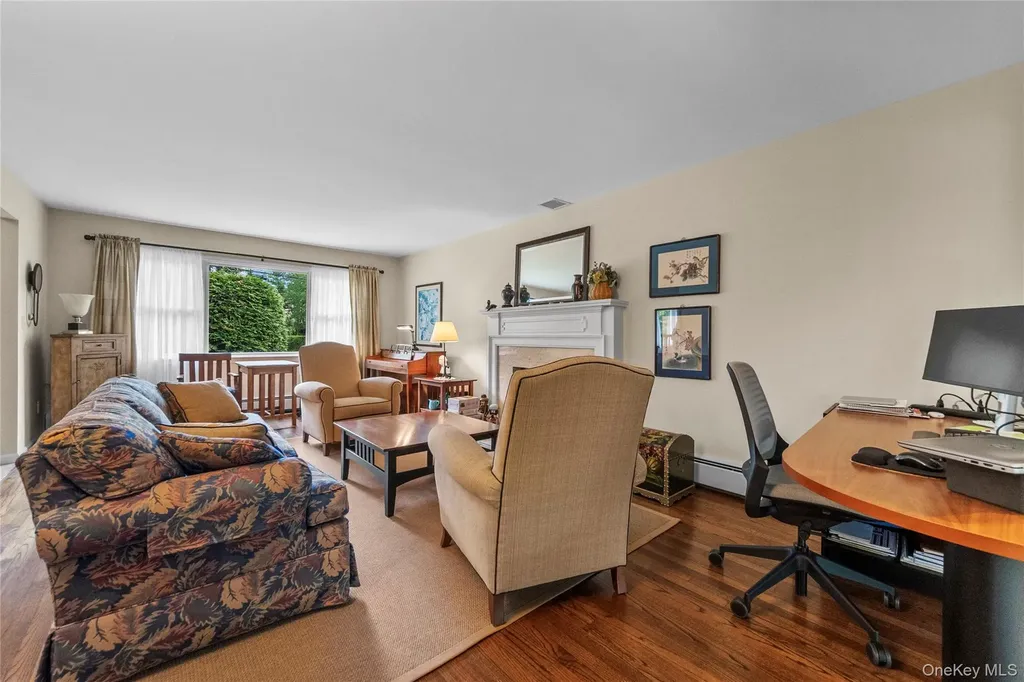 33 Sammis Lane White Plains NY 10605