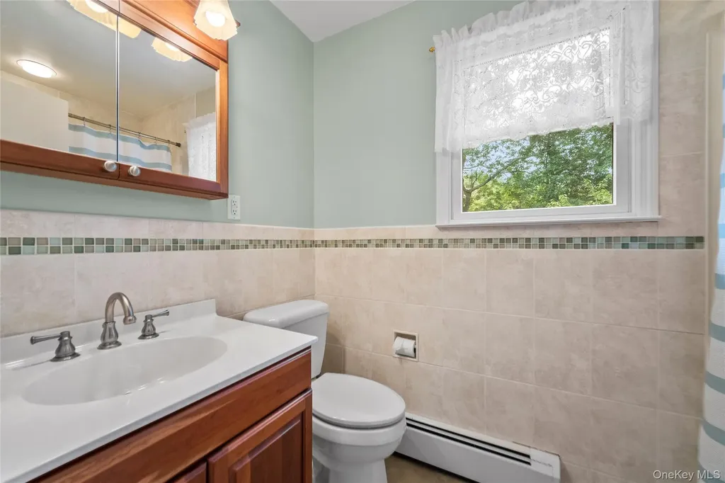 33 Sammis Lane White Plains NY 10605