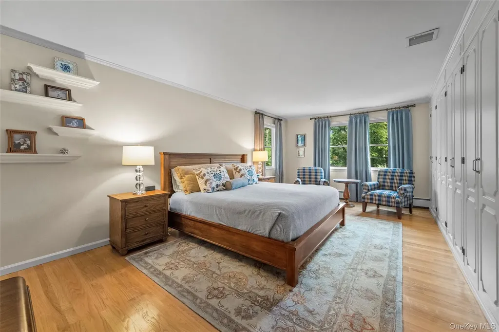 33 Sammis Lane White Plains NY 10605
