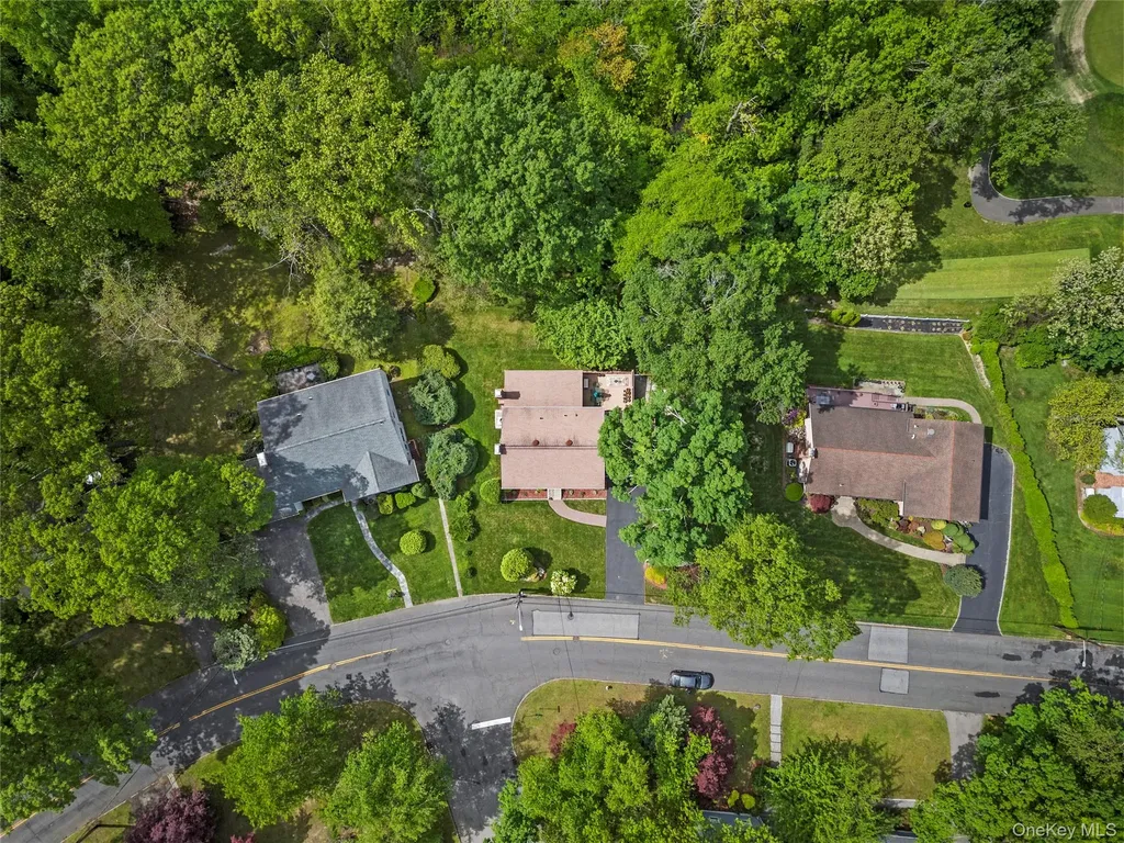 33 Sammis Lane White Plains NY 10605