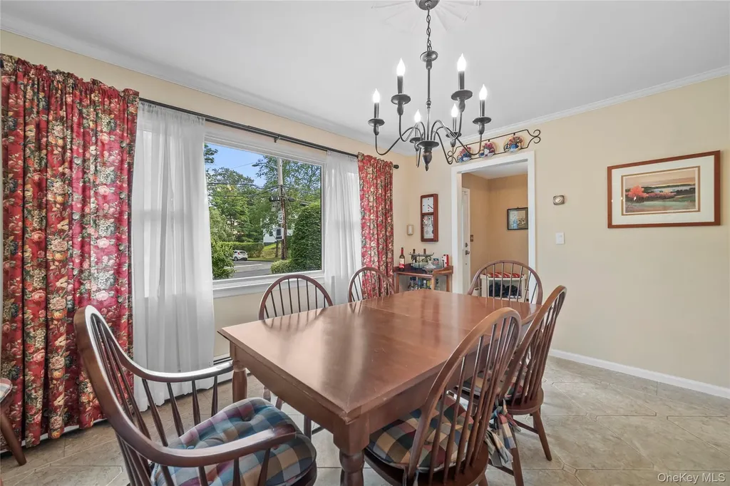 33 Sammis Lane White Plains NY 10605