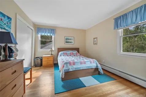 33 Sammis Lane White Plains NY 10605