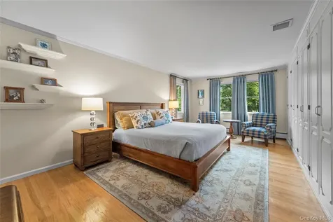 33 Sammis Lane White Plains NY 10605
