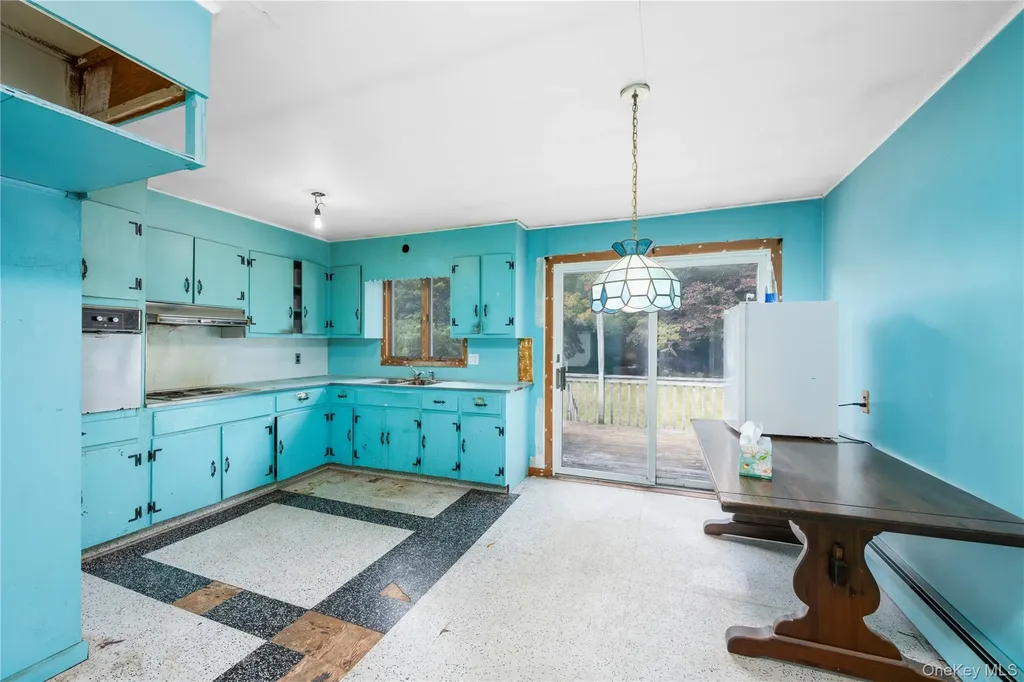 33 Ridgeview Avenue Mahopac NY 10541