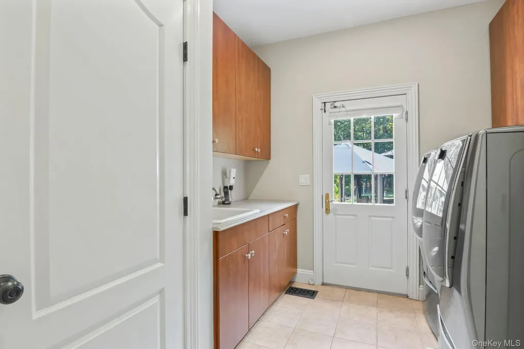 87 Mayfair Road Nesconset NY 11767