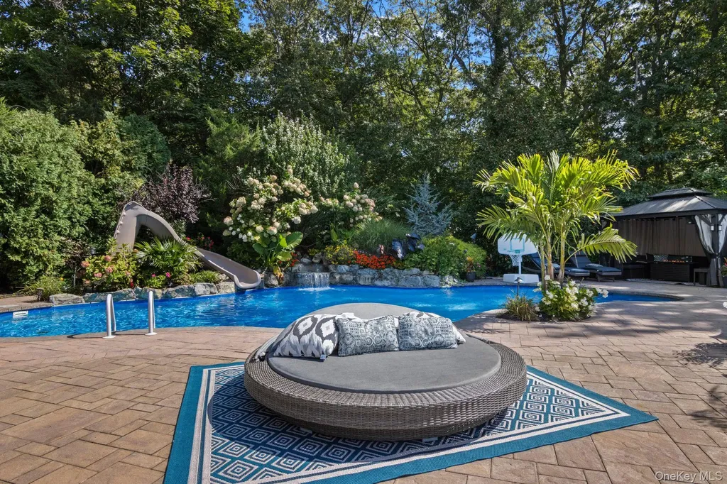 87 Mayfair Road Nesconset NY 11767