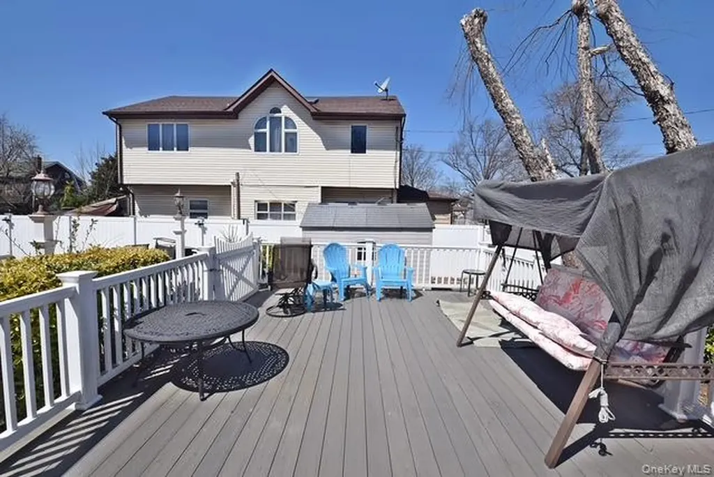 2900 Stevens Street Oceanside NY 11572