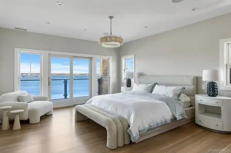 686 Dune Road Westhampton Dunes NY 11978