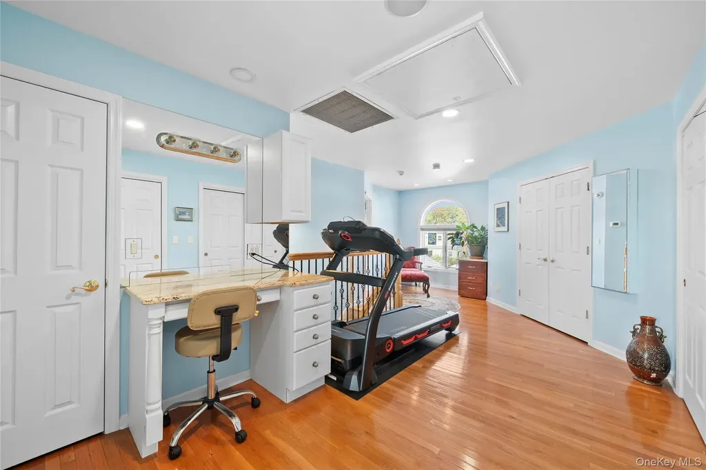 407 17th Street West Babylon NY 11704