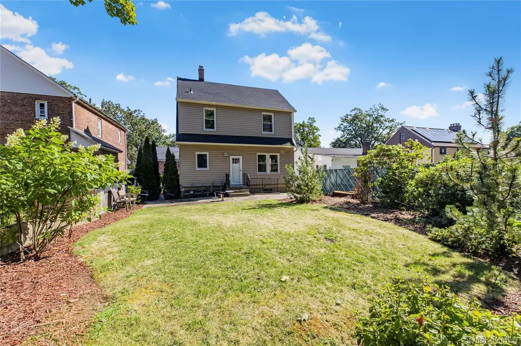 20 Kimball Terrace Yonkers NY 10704