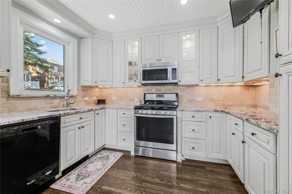 20 Kimball Terrace Yonkers NY 10704