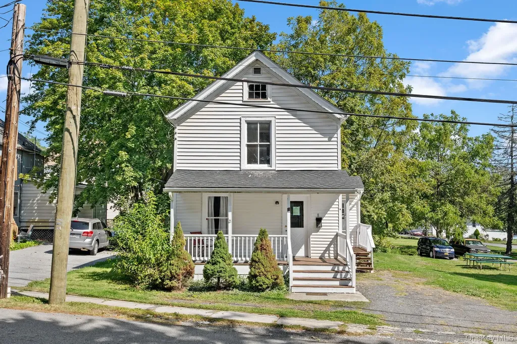 8 Coldenham Road Walden NY 12586