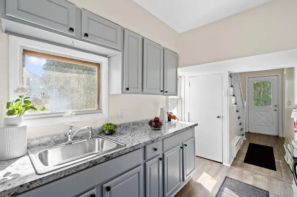 8 Coldenham Road Walden NY 12586
