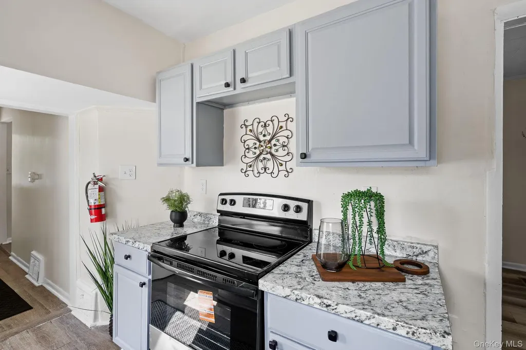 8 Coldenham Road Walden NY 12586