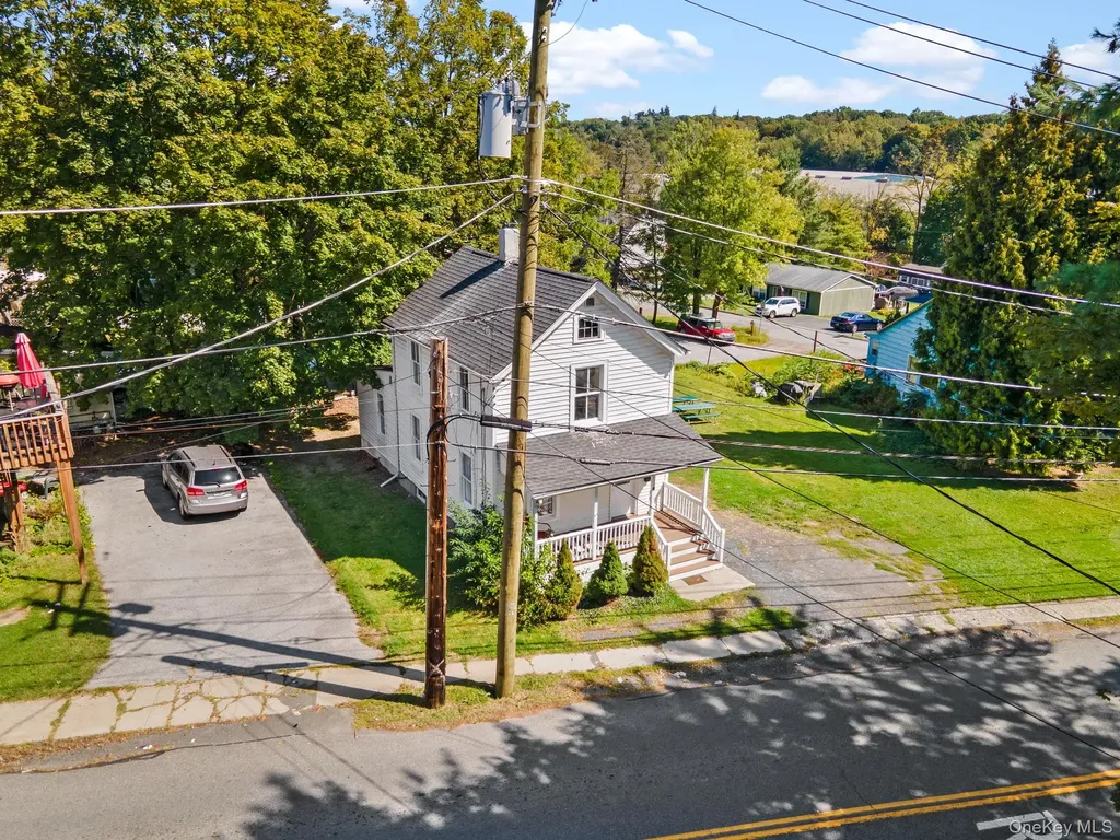 8 Coldenham Road Walden NY 12586