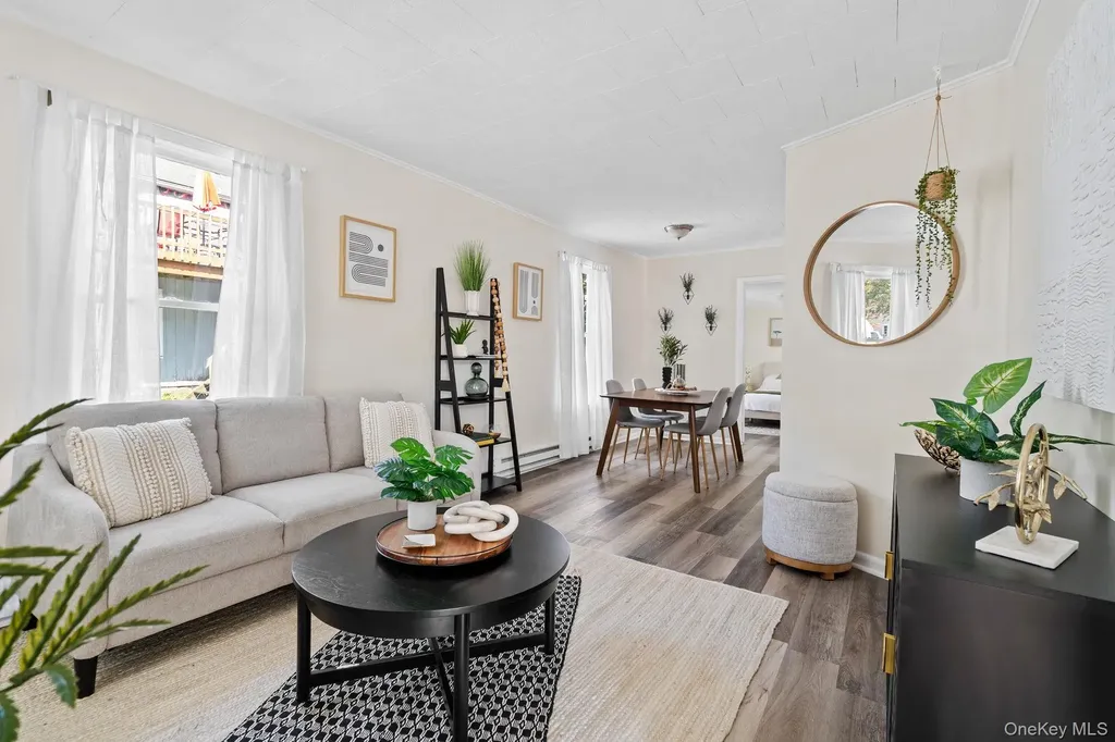 8 Coldenham Road Walden NY 12586