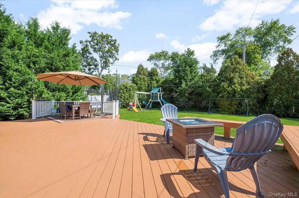 214 Haypath Road Old Bethpage NY 11804