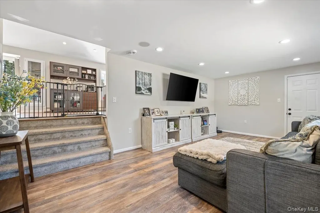 214 Haypath Road Old Bethpage NY 11804