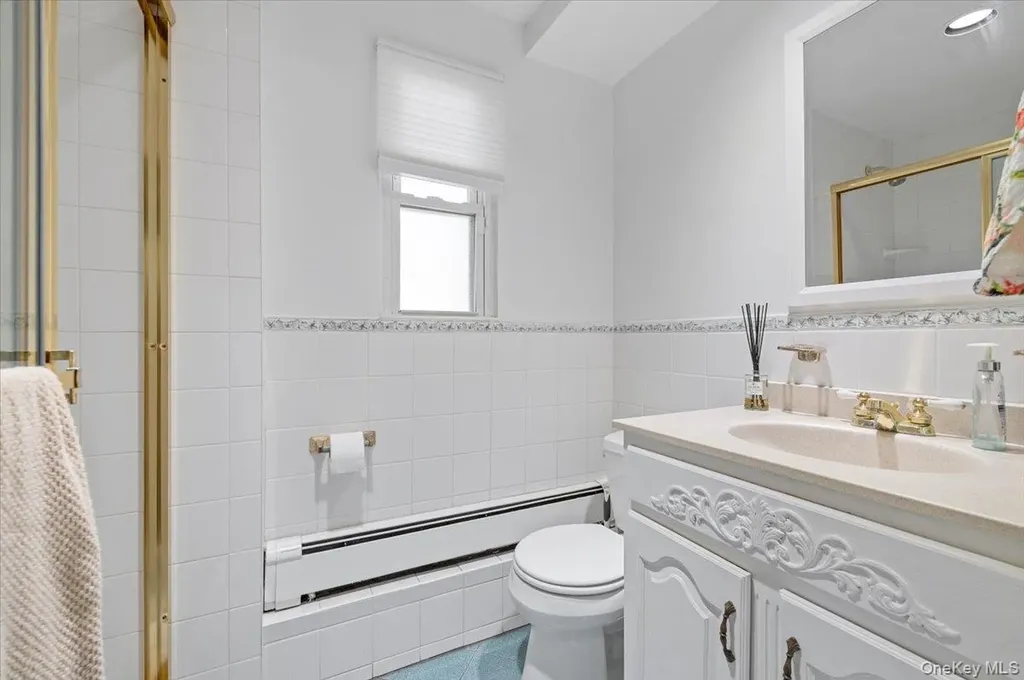 214 Haypath Road Old Bethpage NY 11804