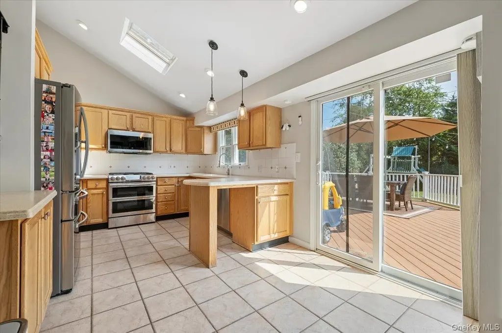 214 Haypath Road Old Bethpage NY 11804