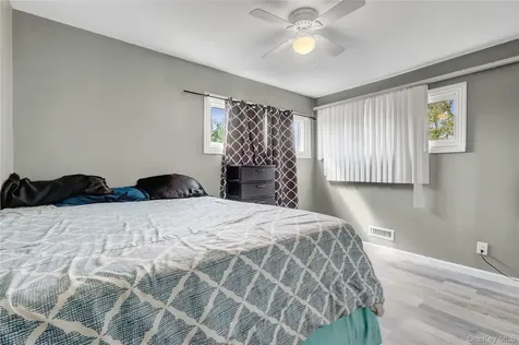 1394 E 3rd Avenue Bay Shore NY 11706