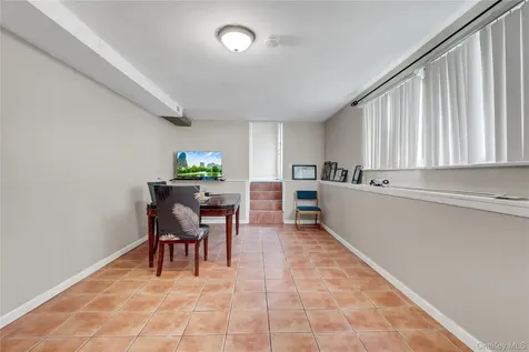 1394 E 3rd Avenue Bay Shore NY 11706