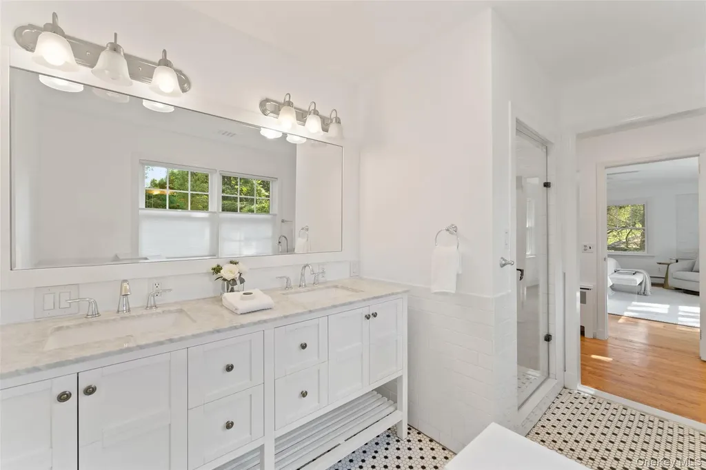 2 Locust Lane Bronxville NY 10708
