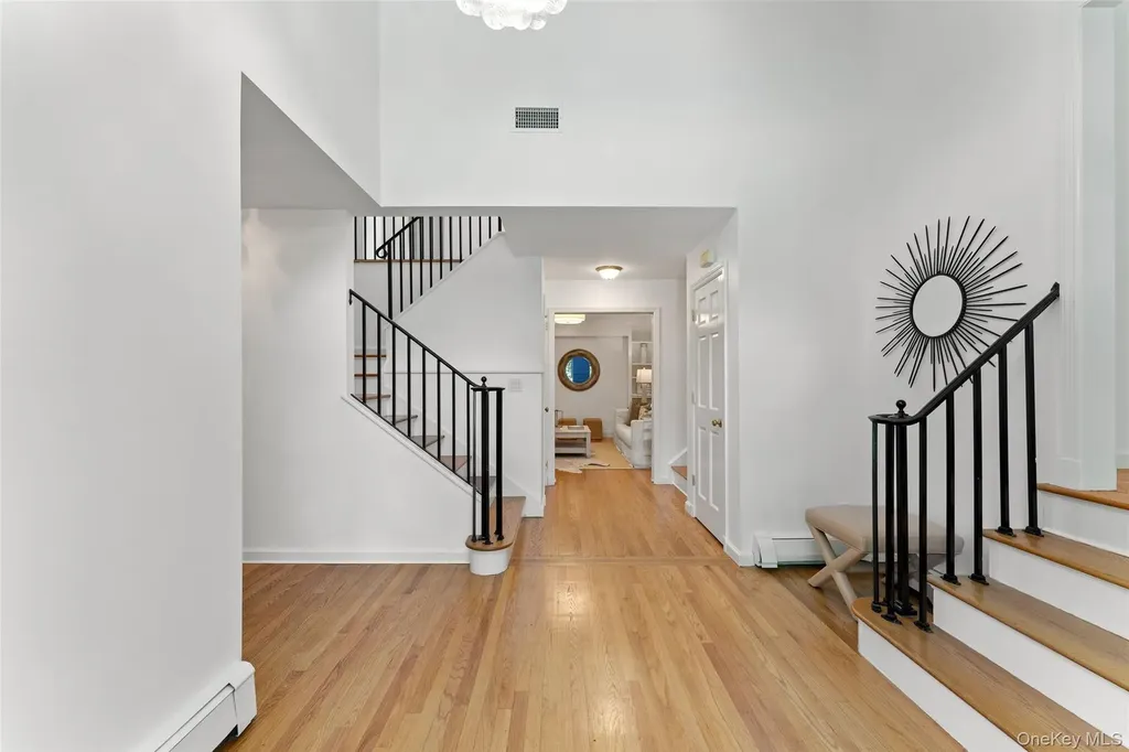 2 Locust Lane Bronxville NY 10708