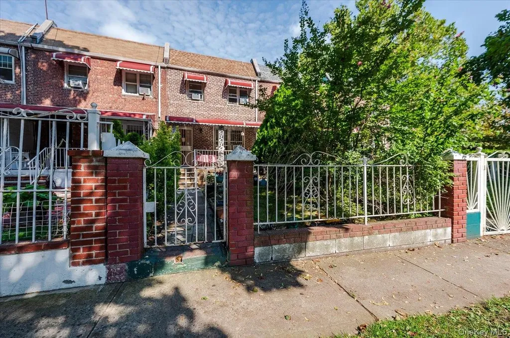 1181 Grenada Place Bronx NY 10466