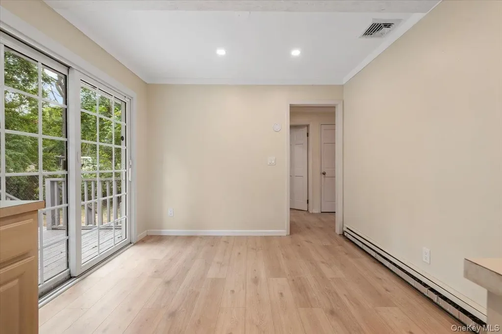38 Barclay Road Mastic Beach NY 11951