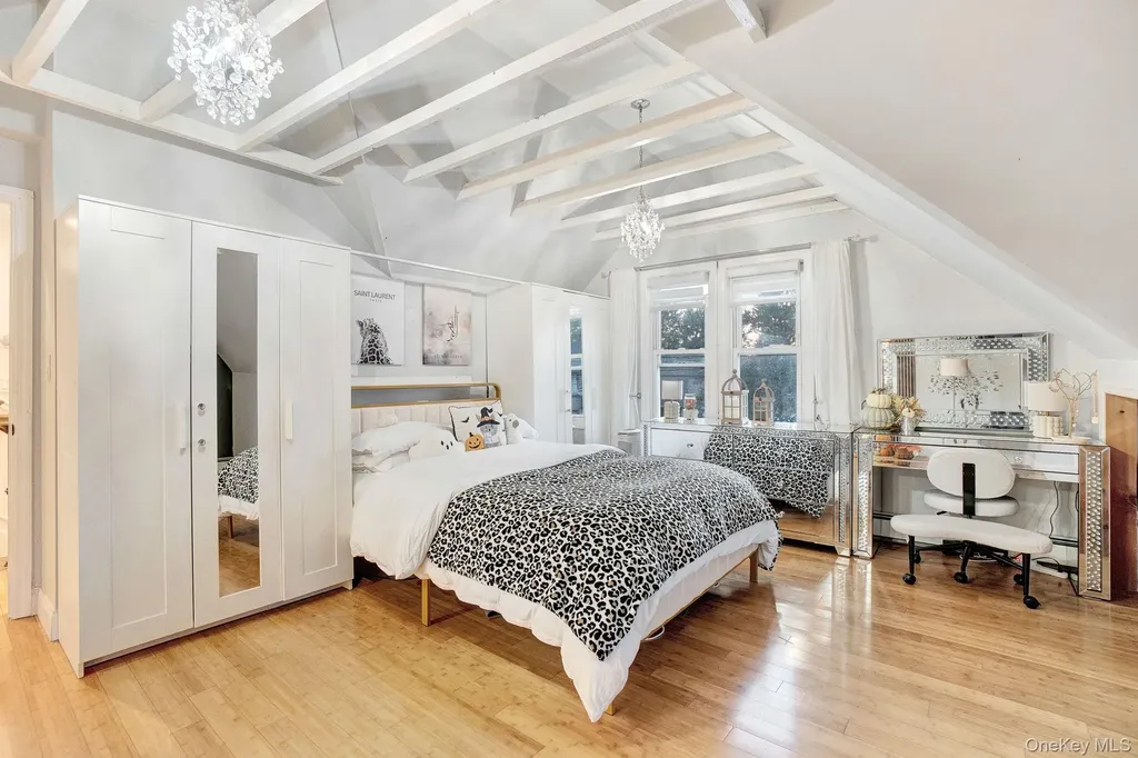 122 Hoffman Street Valley Stream NY 11580
