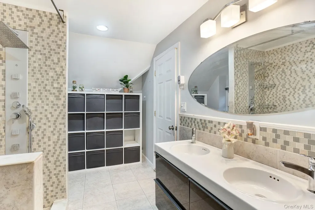 122 Hoffman Street Valley Stream NY 11580