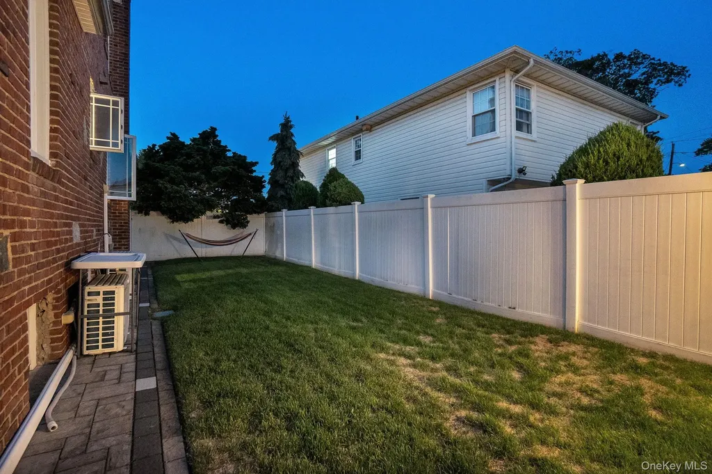 122 Hoffman Street Valley Stream NY 11580