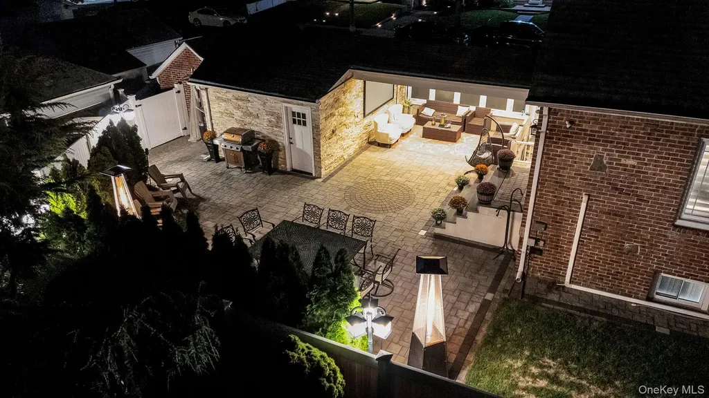 122 Hoffman Street Valley Stream NY 11580