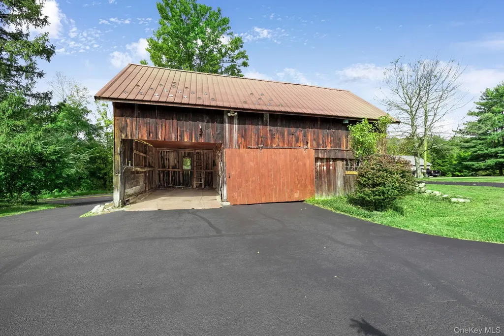 166 Brown Road Middletown NY 10941