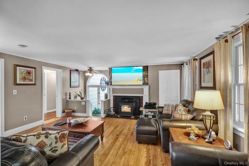 166 Brown Road Middletown NY 10941