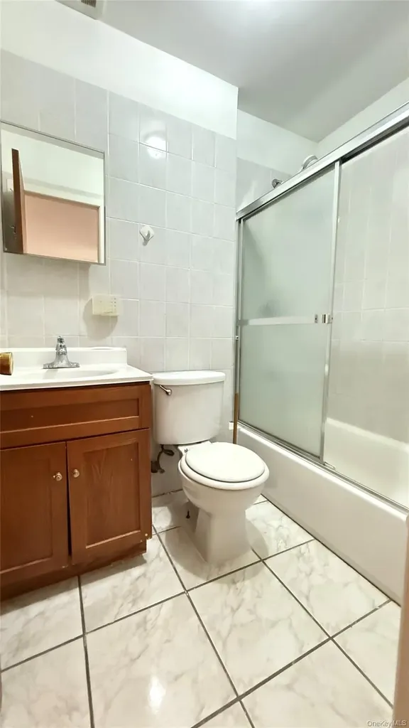 9461 43rd Avenue Elmhurst NY 11373